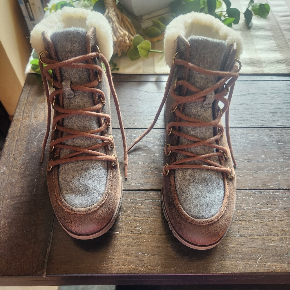 Nwot Sorel Boots